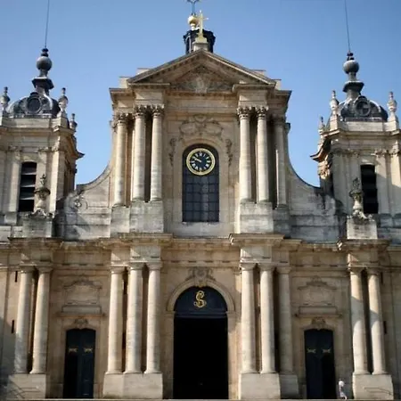 Apartment Le Petit Mansart *